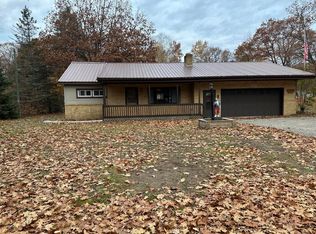 1282 W Harwood Rd, Sault Sainte Marie, MI 49783