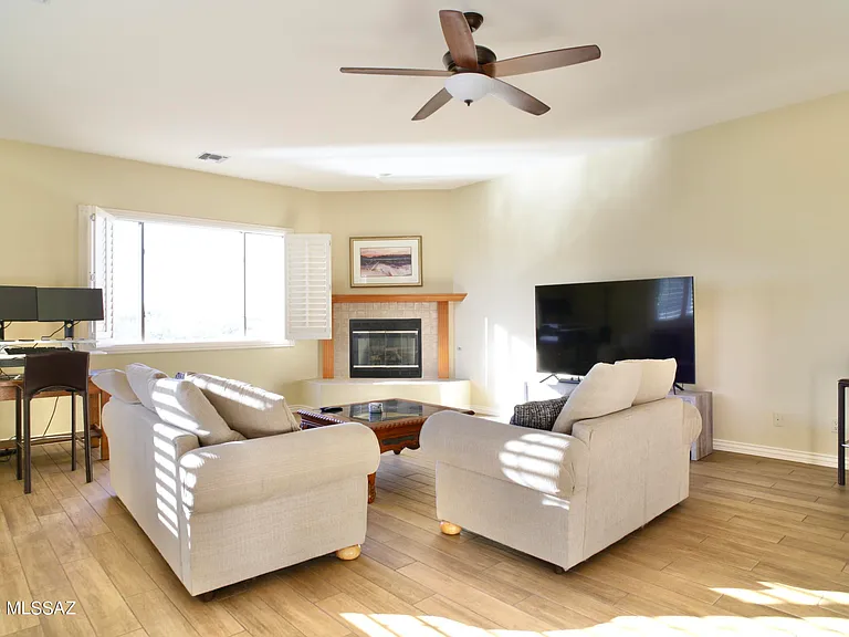12129 N Tall Grass Dr — Photo 16