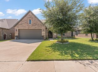 1643 Fraser Dr, Burleson, TX 76028