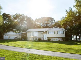 1693 Christine Dr, Lebanon, PA 17046