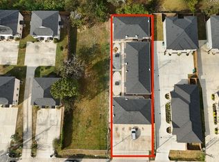 5017 Mallow St, Houston, TX 77033