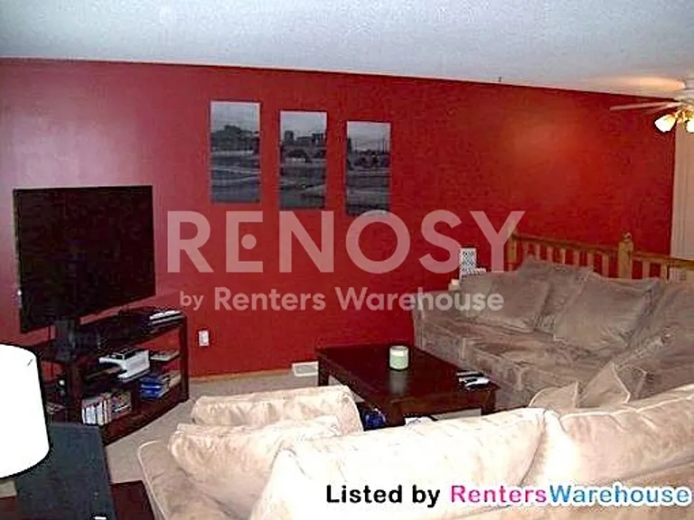 3351 Grimes Ave N — Photo 3
