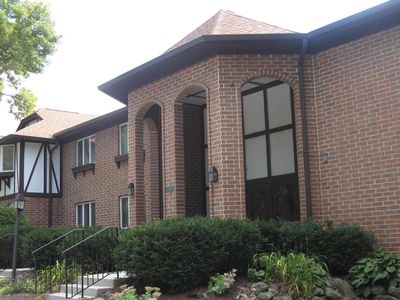 6575 N Green Bay Ave UNIT 106, Glendale, WI, 53209