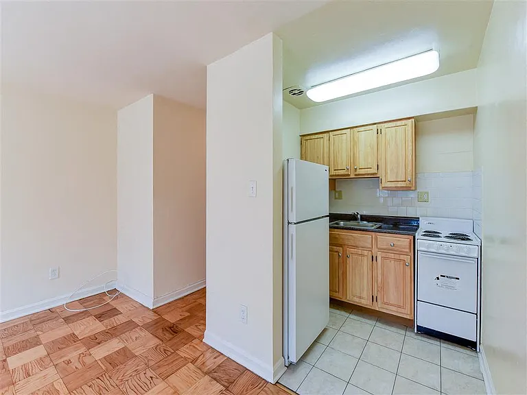 Alpha House — Photo 8