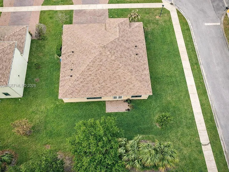 10005 W Verona Cir — Photo 4