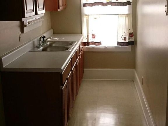 2nd image of 2362 E 5th Ave APT 3