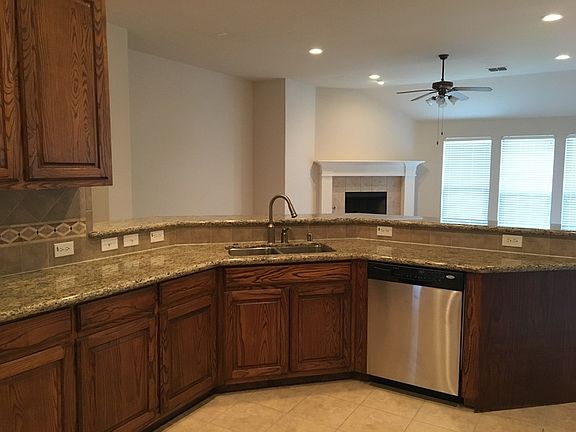 4th image of 5113 Buckland Dr