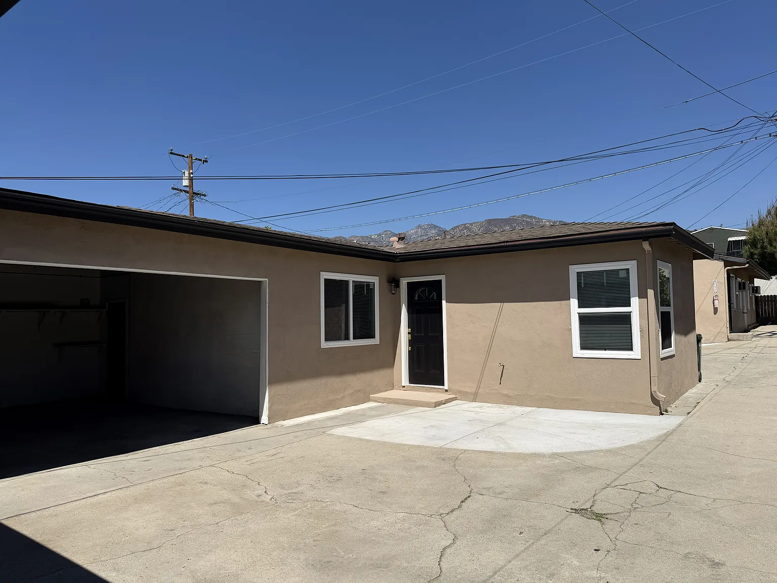 1 bed, 505 sqft, $2,400 — Photo 1