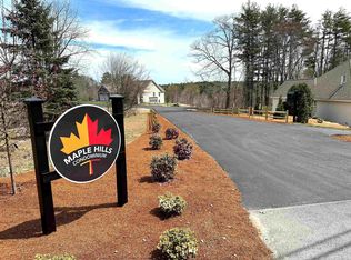 4 Sapling Ln #1, Sandown, NH 03873