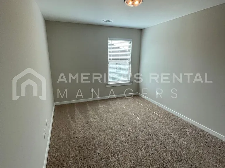 2141 Ellsworth Loop Rd — Photo 29