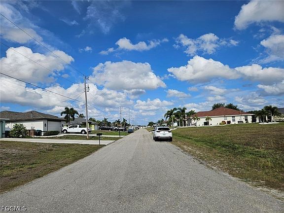 5th image of 228 NW 14th St