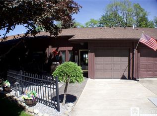 52 Castile Dr, Fredonia, NY 14063