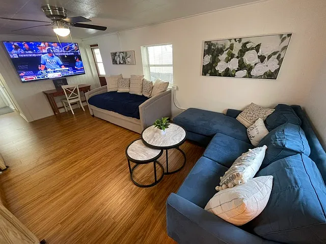 4409 W Prescott St — Photo 21