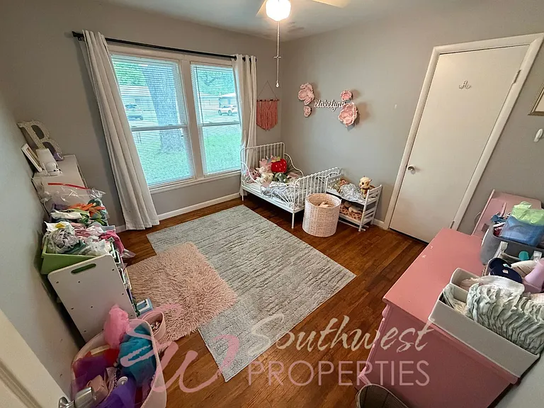 1240 N Garfield Ave — Photo 10