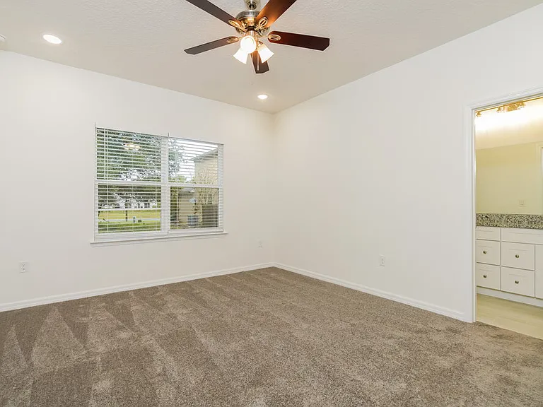 409 Bay Oak Ln — Photo 9