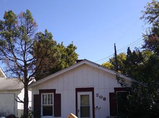 2080 N Maple Ave, Decatur, IL 62526