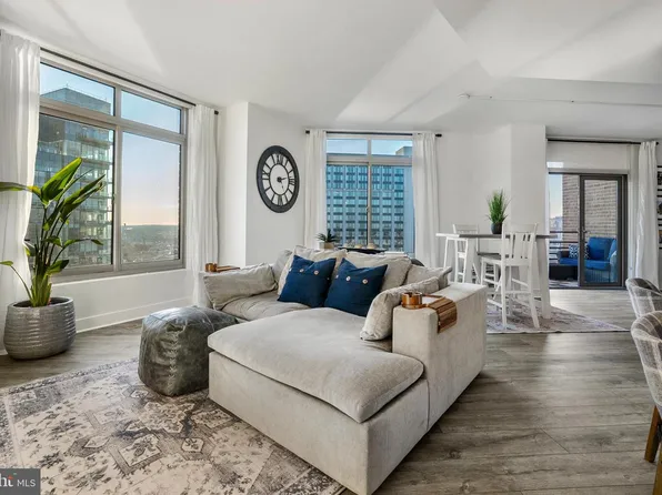 675 President St Unit 2602, Baltimore, MD 21202