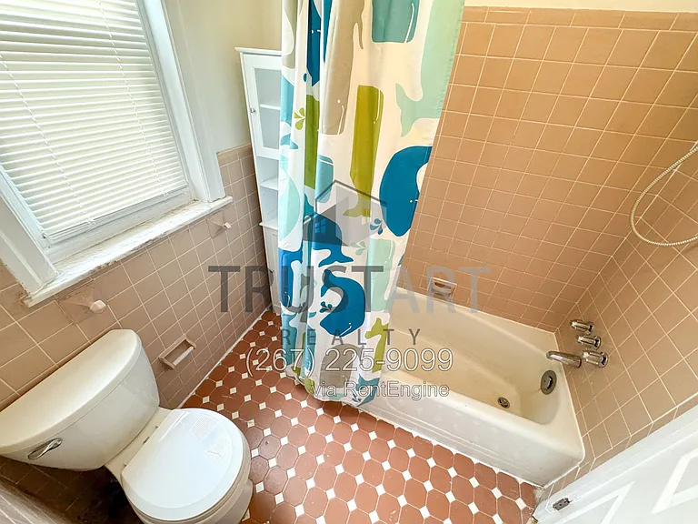 2082 Albright St — Photo 11