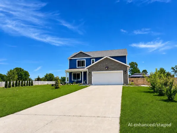 5326 Northpoint Dr, Pierson, MI 49339