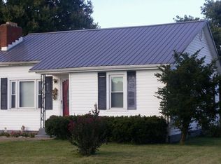 140 Maple St, Stanton, KY 40380
