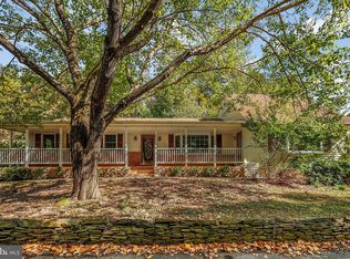 7701 Whays Ln, Pasadena, MD 21122