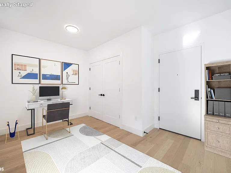 649 38th St #305 — Photo 6