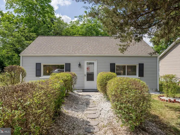 219 Mayfield Ave, Fredericksburg, VA 22401