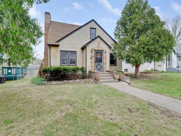 3423 Queen Ave N, Minneapolis, MN 55412