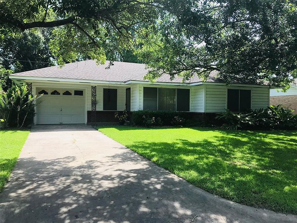 1st image of 1609 Andrea Dr