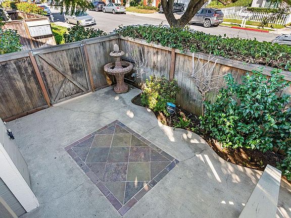Front patio view from entry deck