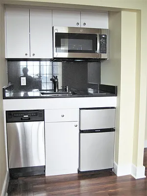 Rented by Segallis Real Estate | media 20