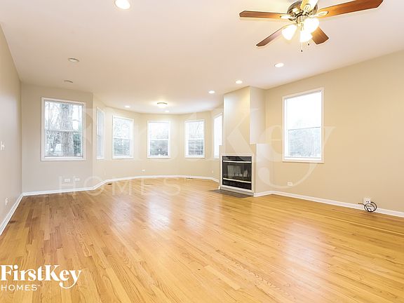 3rd image of 217 Fairfield Dr