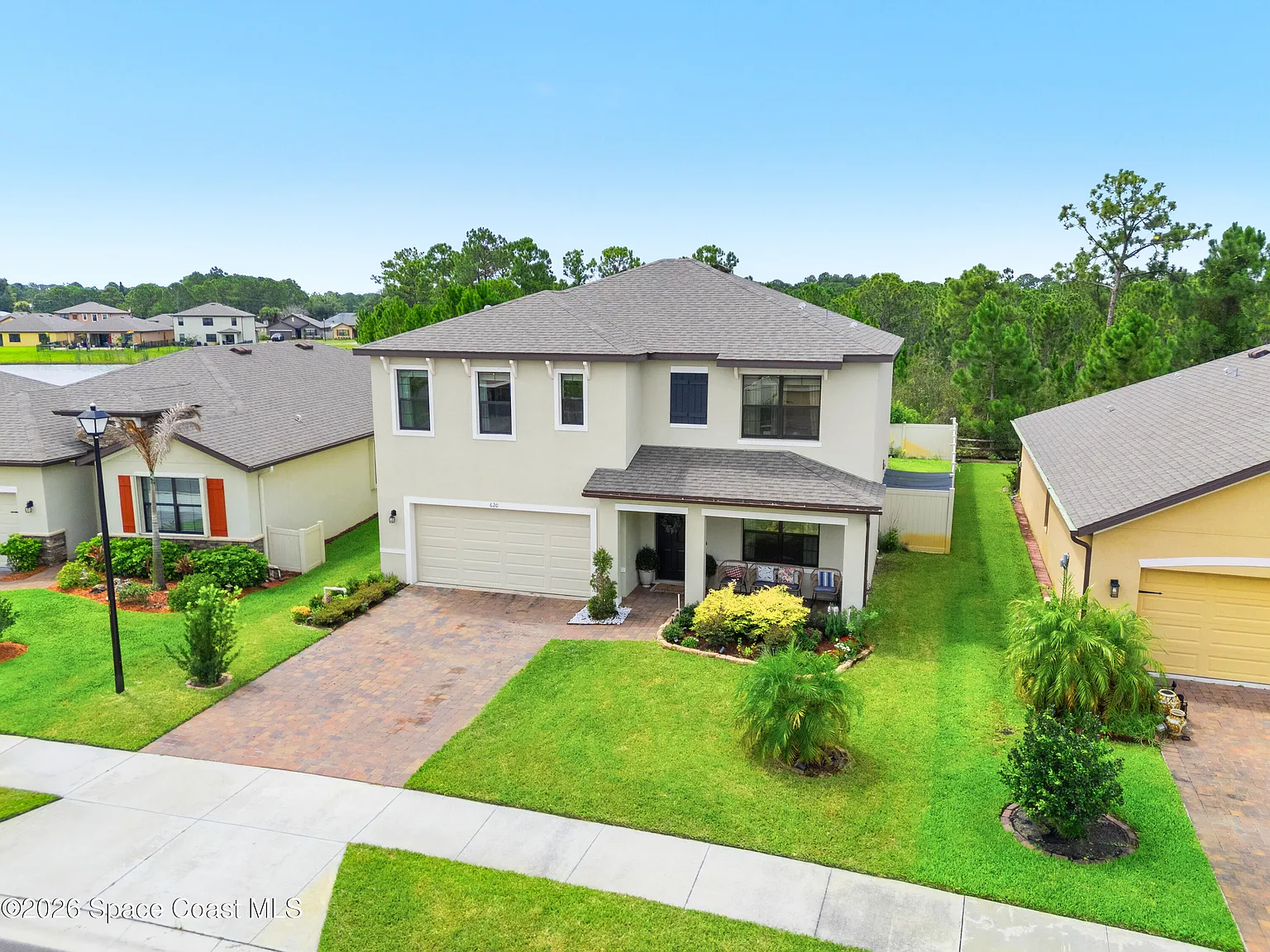 5 bed, 3.0 bath, 2674 sqft, $2,800 — Photo 1