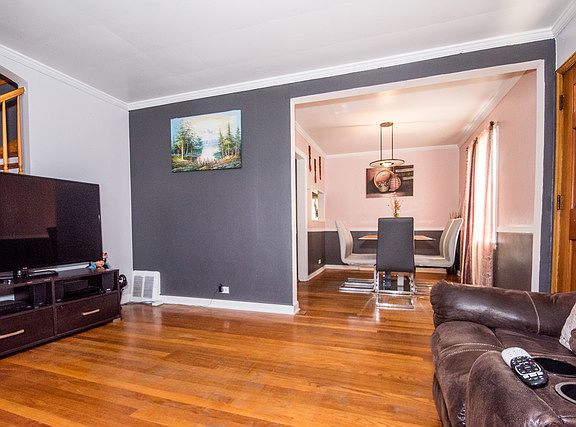 4th image of 1525 Broadway St #0