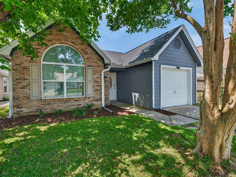 1st image of 3022 Yorktown Cir