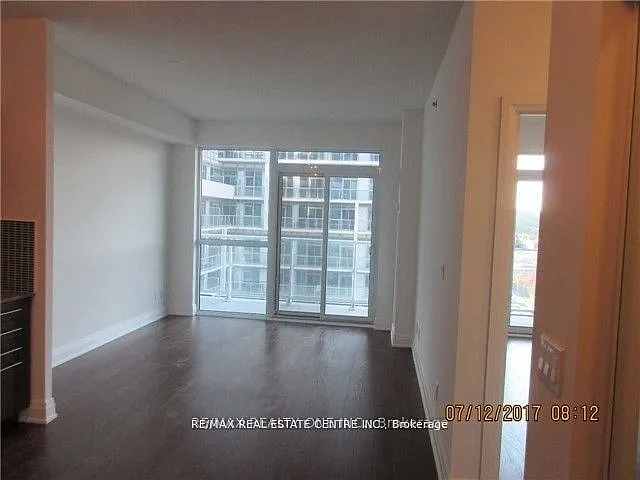 55 Speers Rd #402 — Photo 4