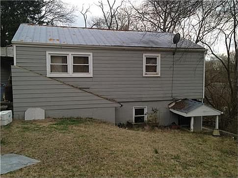 2nd image of 2823 Jones Ave