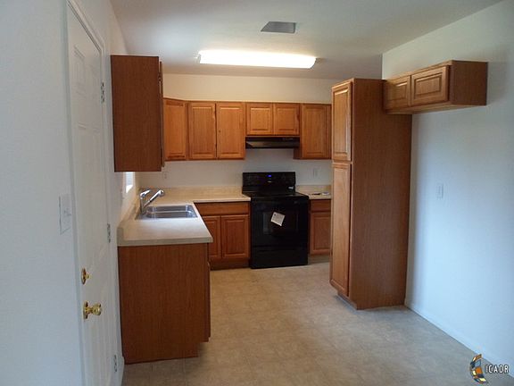 5th image of 1736 W Hamilton Ave