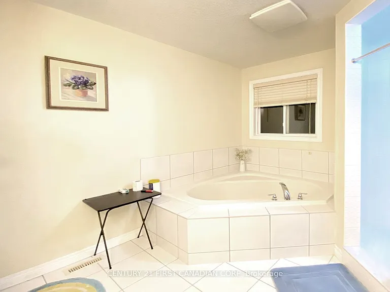 377 Blackacres Blvd — Photo 10