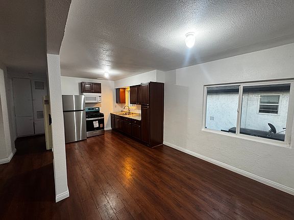 4th image of 2702 N Potrero Ave #2702