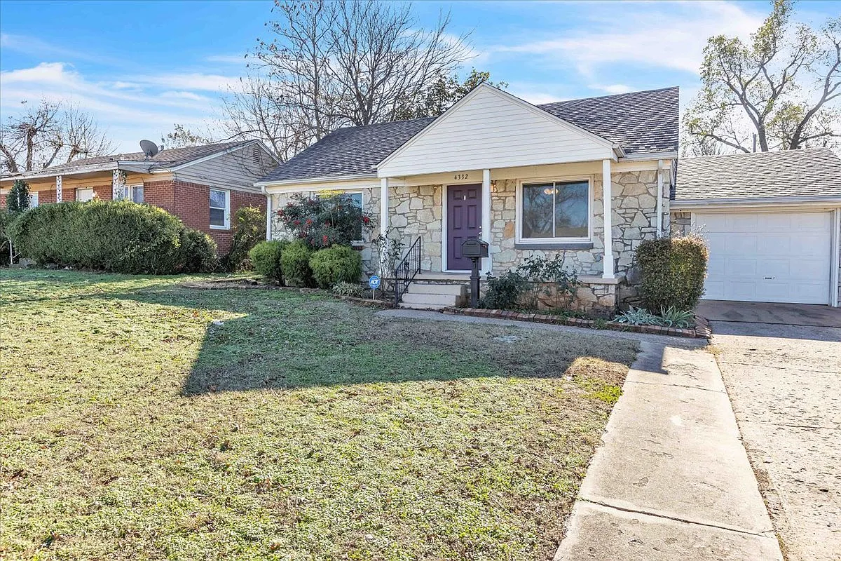 3 bed, 1053 sqft, $1,195 — Photo 3
