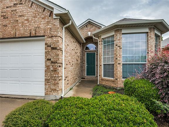 3rd image of 4028 Claymore Ln
