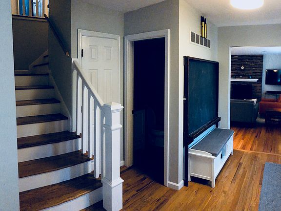 4th image of 651 Alexandra Dr