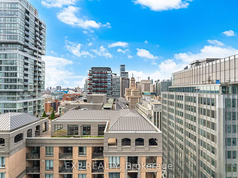 126 Simcoe St #1907 — Photo 35