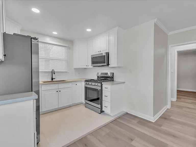 4943 Coldwater Canyon Ave — Photo 13