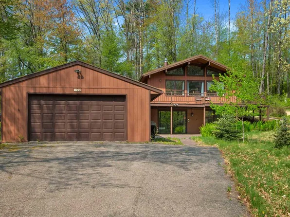 155 LAKE SHORE DRIVE, Iola, WI 54945