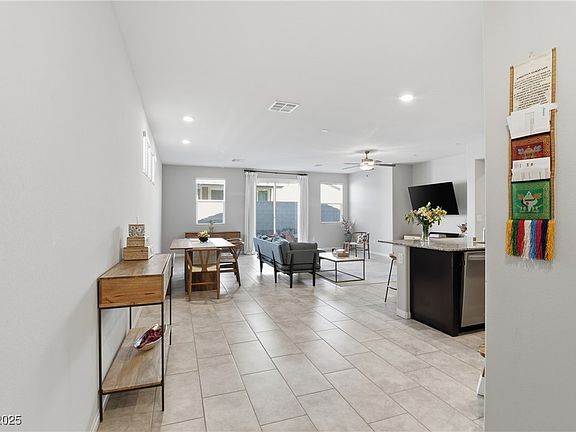 3rd image of 4210 Kalinda Ave