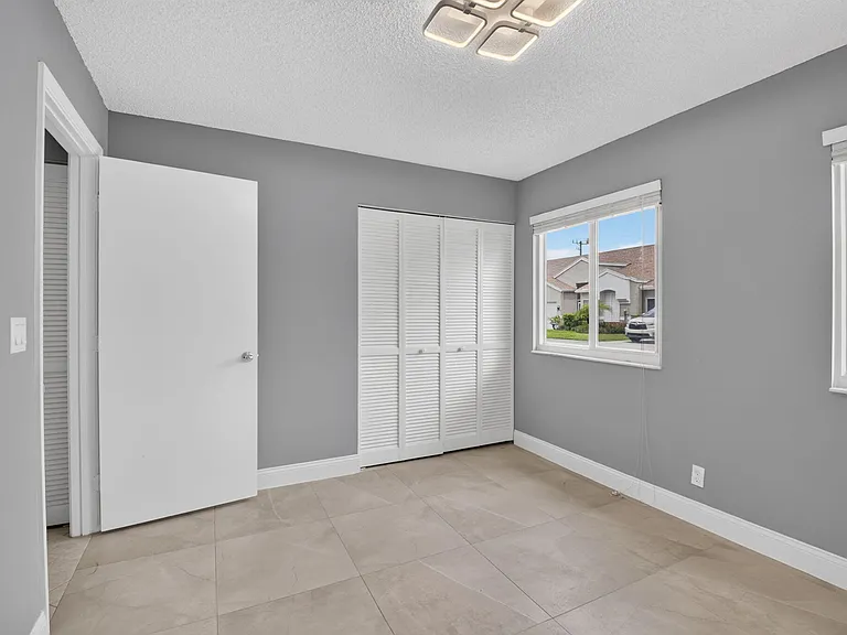 9220A Vineland Ct E — Photo 21