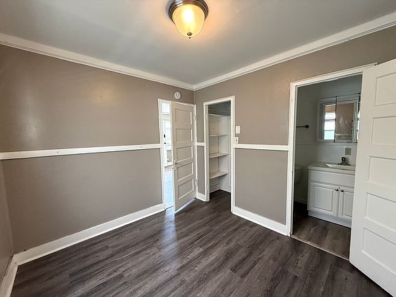 5th image of 812 Toulon Ct