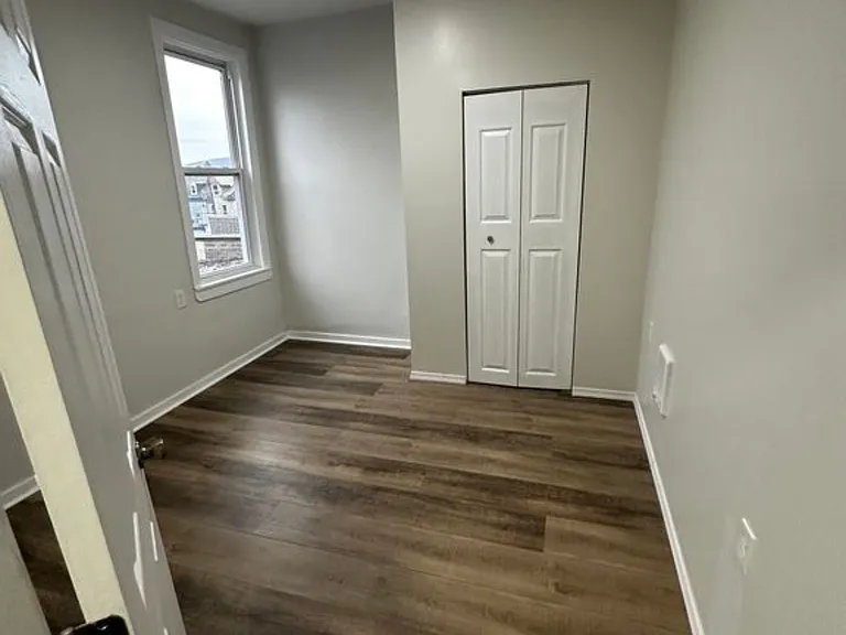 313 Elm St #2 — Photo 7